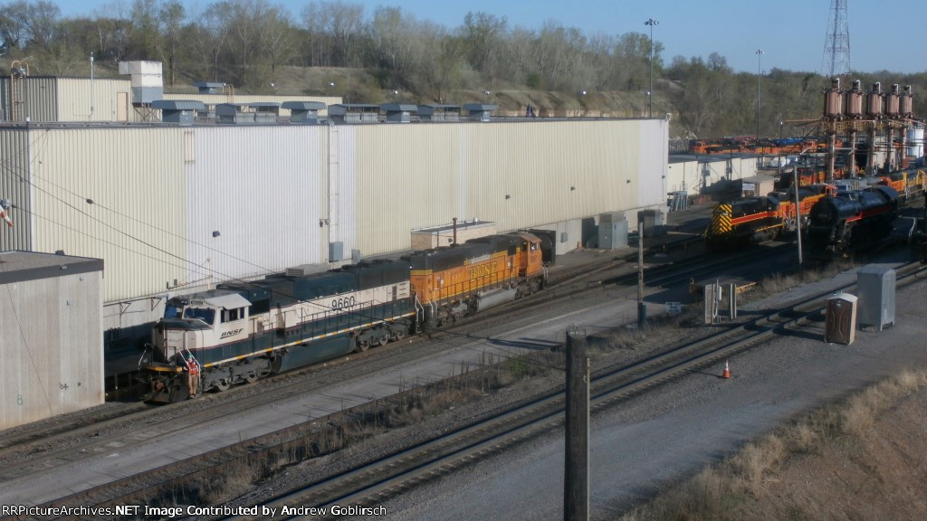 BNSF 9660, 9951 pass RDG 4-8-4 2100 from washington state